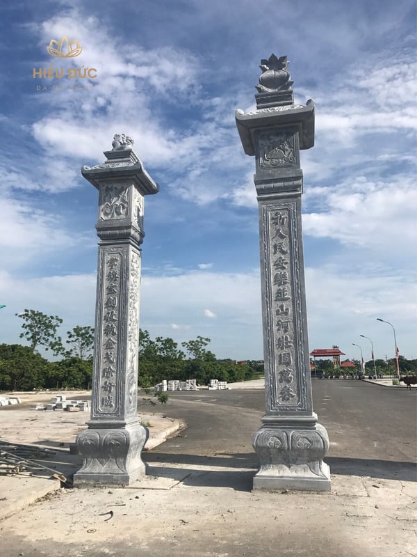 mau cot da dong tru chuan phong thuy dieu khac sac net cd004 so 1