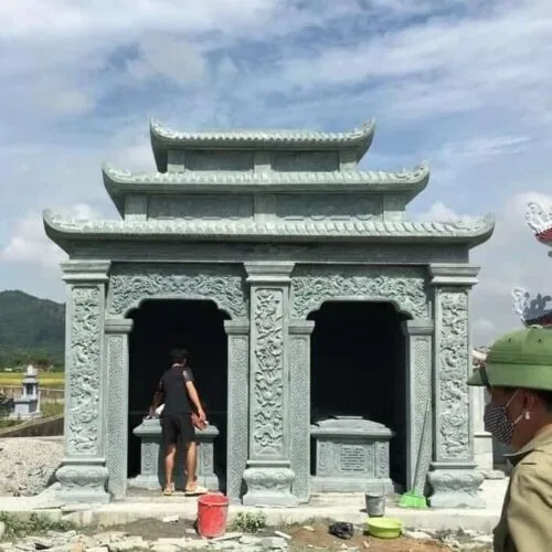Mẫu Lăng thờ đá xanh rêu đẹp, chuẩn phong thủy - LTD036