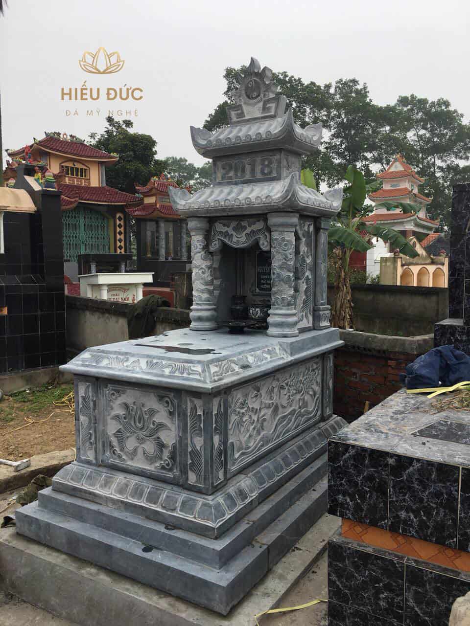 Lăng mộ đá đẹp đẳng cấp chuẩn phong thủy - Thiết kế thi công trọn gói hình 10 lang-mo-da-dep-dang-cap-chuan-phong-thuy-thiet-ke-thi-cong-tron-goi-hinh-10.jpg