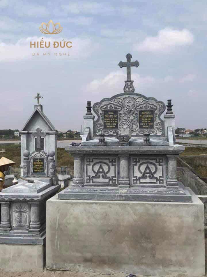 Lăng mộ đá đẹp đẳng cấp chuẩn phong thủy - Thiết kế thi công trọn gói hình 11 lang-mo-da-dep-dang-cap-chuan-phong-thuy-thiet-ke-thi-cong-tron-goi-hinh-11.jpg