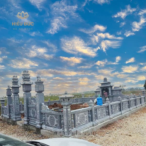 Top mẫu lăng mộ đá đẹp nhất số 3 top-mau-lang-mo-da-dep-nhat-so-3.jpg