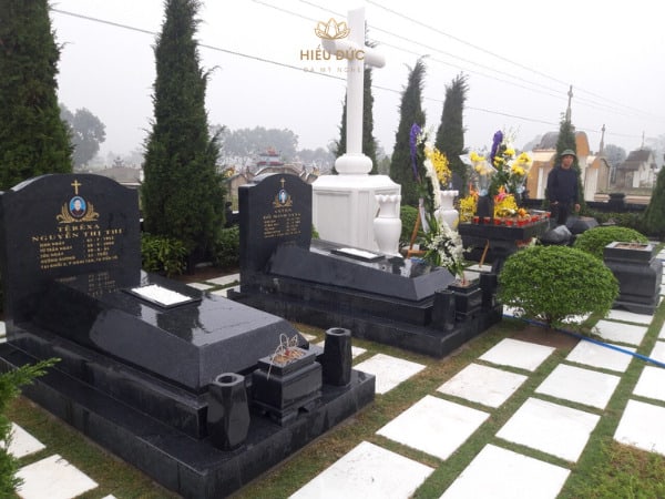 mộ Công Giáo đẹp số 7 mo-cong-giao-dep-so-7.jpg